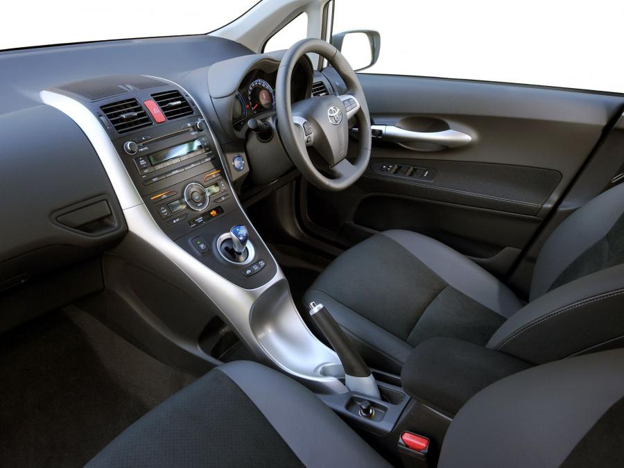  Toyota Auris HSD 2011 года  (ZA) (фото 2 из 17)